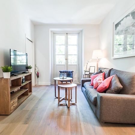 PYR Select Plaza Santa Ana Apartment Madrid Exterior foto
