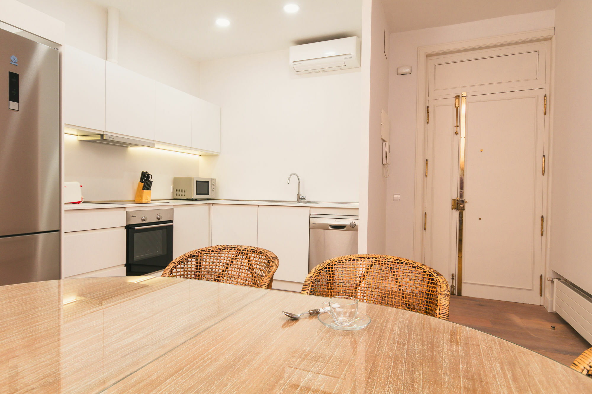 PYR Select Plaza Santa Ana Apartment Madrid Exterior foto